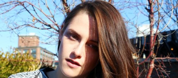 Kristen Stewart photo via BN library Kristen Stewart photo via BN library