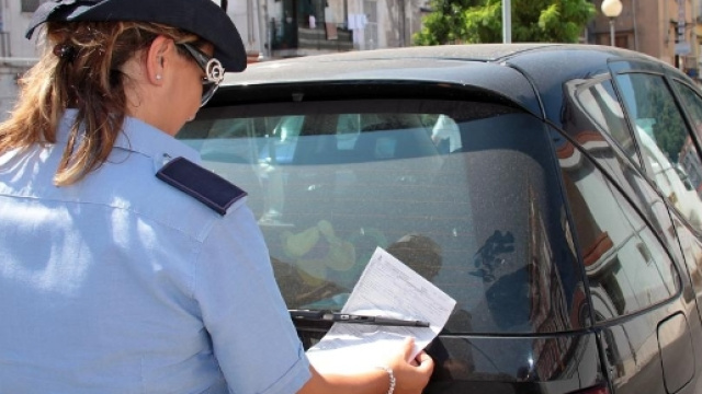 Auto parcheggiata in divieto di sosta, la multa la paga Marco Sattin