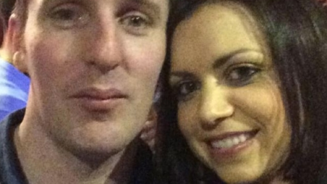 Paul and Louise Fogarty, genitiori di Chloe, la neonata di 7 mesi morta ieri. Il padre Paul l'ha dimenticata nell'auto a temperature proibitive.