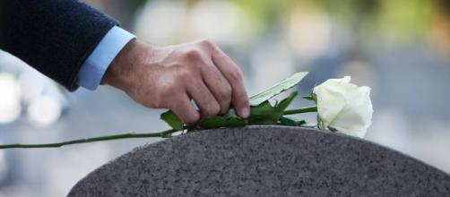 What every eulogy should include - Photo: Blasting News Library - wsj.com