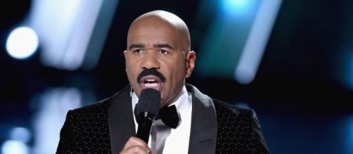 Steve Harvey has relocated to Los Angeles - Photo: Blasting News Library - eonline.com