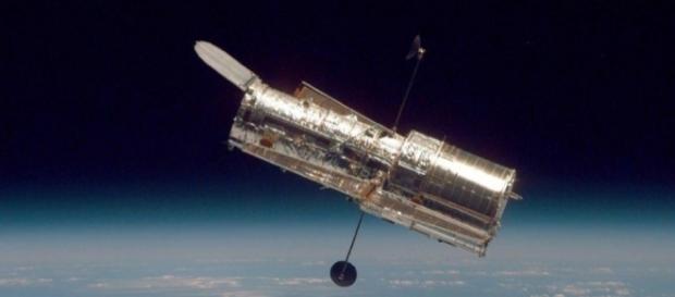 Astrônomos alegam que Hubble captou as rajadas no espaço profundo (The Sun) Astrônomos alegam que Hubble captou as rajadas no espaço profundo (The Sun)