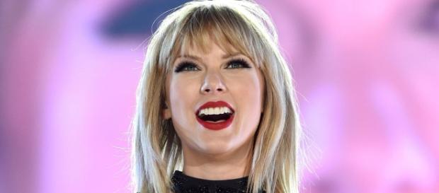 Taylor Swift's Beverly Hills Mansion Is Officially a Historic City ... - people.com Taylor Swift's Beverly Hills Mansion Is Officially a Historic City ... - people.com