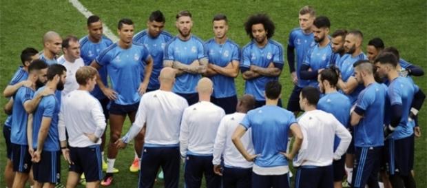 Zidane comandará la pretemporada del conjunto blanco desde el 10 de julio Zidane comandará la pretemporada del conjunto blanco desde el 10 de julio
