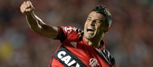 Jogador foi titular nas duas últimas partidas do Flamengo Jogador foi titular nas duas últimas partidas do Flamengo