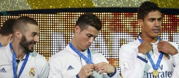 Real Madrid : Varane répond aux critiques sur CR7 ! Real Madrid : Varane répond aux critiques sur CR7 !