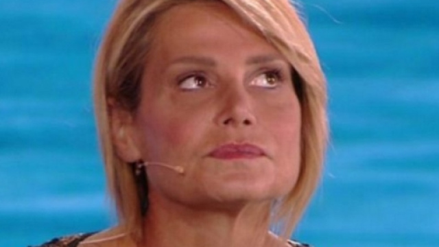 Simona Ventura, Selfie non va in onda lunedì