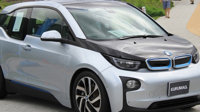 Una BMW i3 nella foto di TTTNIS (Wikipedia - Creative Commons)