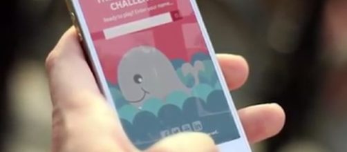 The Blue Whale Challenge, il 'gioco' della morte sul Web è approdato in Italia: salvata una 15 enne a Fiumicino..