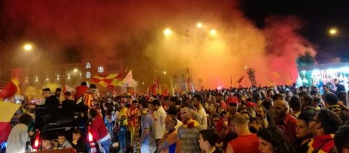 Tifosi riuniti a festeggiare in Piazza Risorgimento