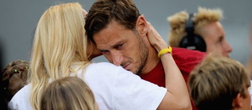 Totti Day: le lacrime dei tifosi e la lettera d'addio del capitano della Roma