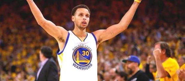 Golden State Warriors gana primer juego de la final de NBA. Golden State Warriors gana primer juego de la final de NBA.