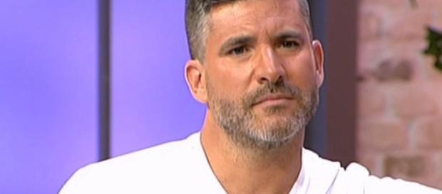 Toñi Moreno entrevista a Toño Sanchís y le hace una pregunta de contenido sexual Toñi Moreno entrevista a Toño Sanchís y le hace una pregunta de contenido sexual