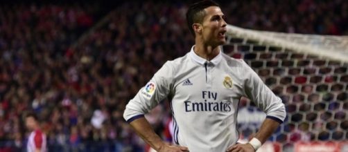 Cristiano Ronaldo hits hat-trick as Real Madrid stun Atletico ... - eurosport.com