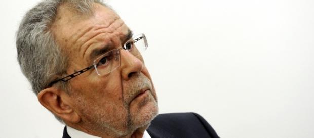 Gewaltaufrufe gegen Van der Bellen: Strache mahnt Fans | Tiroler ... - tt.com Gewaltaufrufe gegen Van der Bellen: Strache mahnt Fans | Tiroler ... - tt.com
