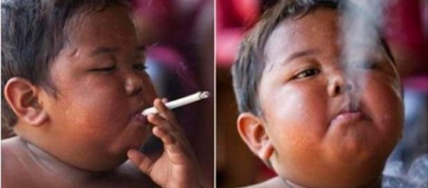 Lembra do menino que fumava 40 cigarros por dia? Veja como está hoje Lembra do menino que fumava 40 cigarros por dia? Veja como está hoje