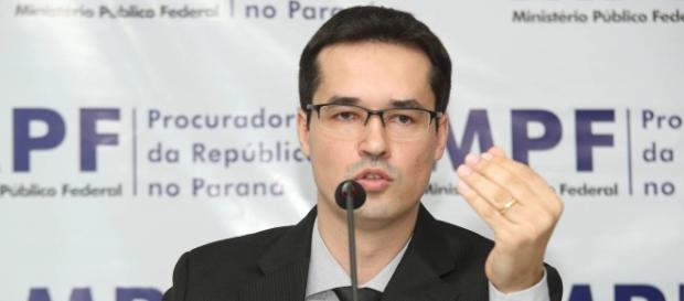 Procurador da Lava-Jato, Deltan Dallagnol, se pronunciou sobre a decisão do STF em soltar José Dirceu Procurador da Lava-Jato, Deltan Dallagnol, se pronunciou sobre a decisão do STF em soltar José Dirceu
