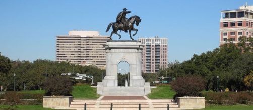 Sam Houston Monument Herman Park, Houston Texas (wikimedia commons)