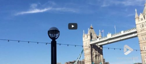 UFO Above The Tower Bridge In London. Or Is It A Balloon? - UFO ... - ufoseekers.com