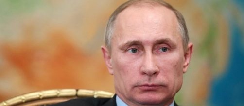 Vladimir Putin resta il favorito alla presidenza della Federazione Russa in vista delle elezioni del prossimo anno
