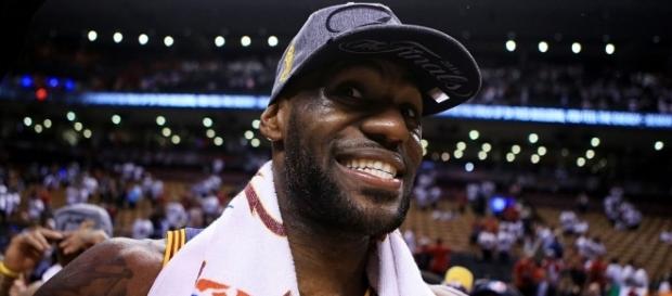 Which Pro Sport Is Most Likely to Make You Famous? - cheatsheet.com Which Pro Sport Is Most Likely to Make You Famous? - cheatsheet.com