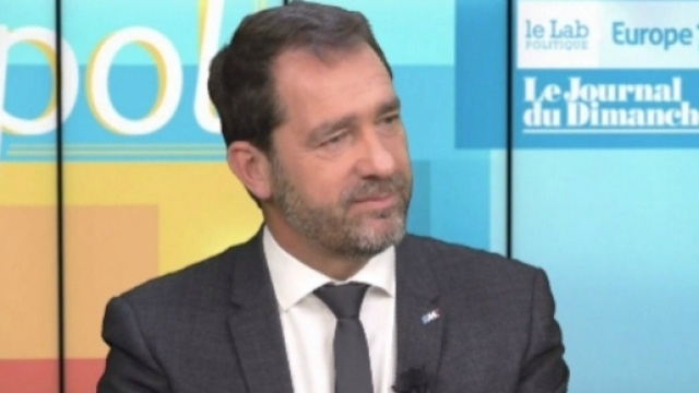 LREM et LR envisagent le désistement face au risque FN