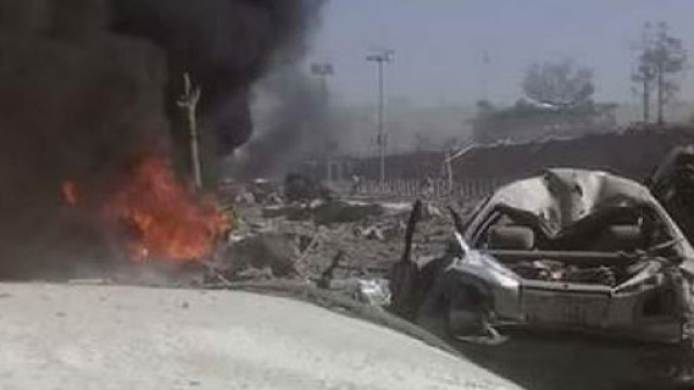 Strage a Kabul 90 morti per lo scoppio di un'autobomba