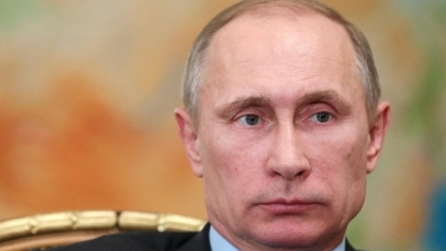 Vladimir Putin resta il favorito alla presidenza della Federazione Russa in vista delle elezioni del prossimo anno