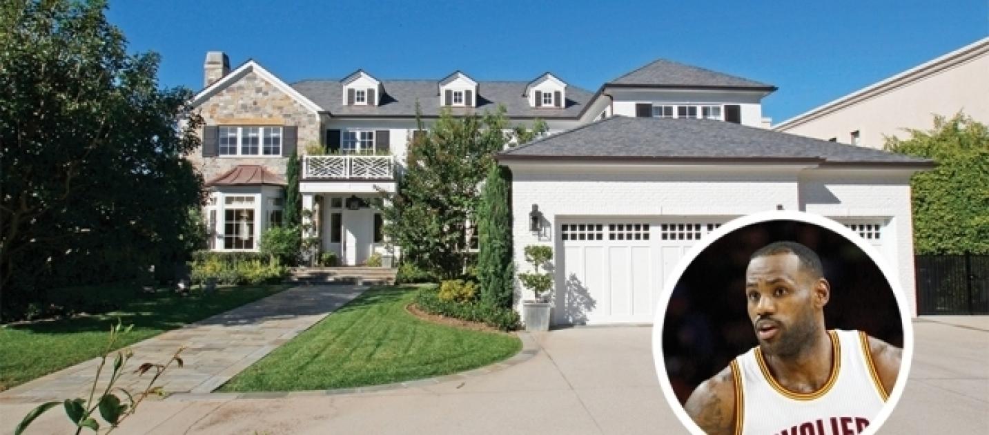 LeBron James' home at L.A. reportedly vandalized with a racial slur