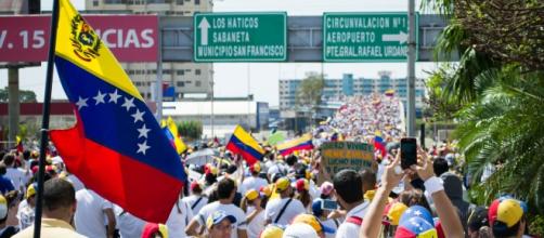 Las protestas en Venezuela se han vuelto una constante desde finales de marzo de 2017. - wikipedia.org