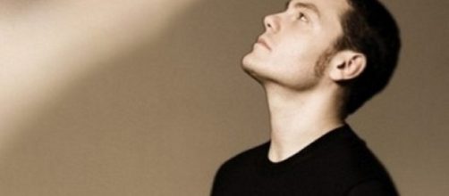 Tiziano Ferro vi aspetta su iTunes - optimaitalia.com