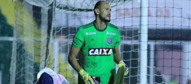 Carreira de Fábio no Figueirense durou apenas 45 minutos Carreira de Fábio no Figueirense durou apenas 45 minutos