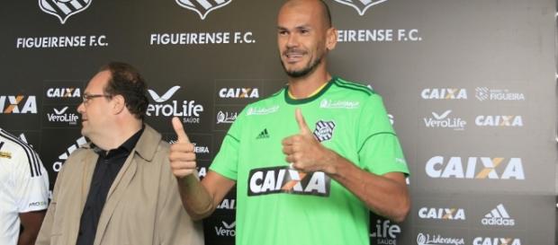 Goleiro deu sua versão ao ocorrido no jogo de terça Goleiro deu sua versão ao ocorrido no jogo de terça