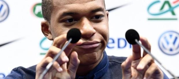 La grosse révélation de Kylian M'bappé sur son avenir ! La grosse révélation de Kylian M'bappé sur son avenir !