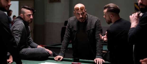 La nuova «Gomorra», Ciro mette le mani sul centro storico e la ... - ilmattino.it La nuova «Gomorra», Ciro mette le mani sul centro storico e la ... - ilmattino.it