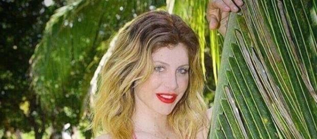 Paola Caruso protagonista dell'Isola dei Famosi spagnola Paola Caruso protagonista dell'Isola dei Famosi spagnola