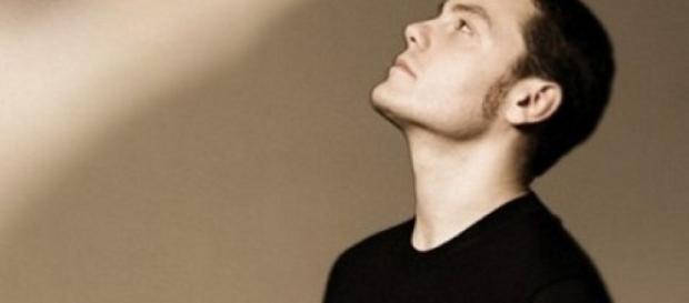 Tiziano Ferro vi aspetta su iTunes - optimaitalia.com Tiziano Ferro vi aspetta su iTunes - optimaitalia.com