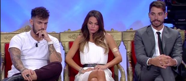 Un'ex corteggiatrice di Amedeo Barbato ha da poco annunciato di essere incinta Un'ex corteggiatrice di Amedeo Barbato ha da poco annunciato di essere incinta