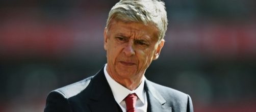 Arsene Wenger looking not very pleased - todayevery.com