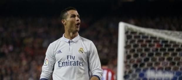 Cristiano acumula 10 goles en esta campaña y sigue ampliando su cuenta con 103 tantos en la justa continental Cristiano acumula 10 goles en esta campaña y sigue ampliando su cuenta con 103 tantos en la justa continental