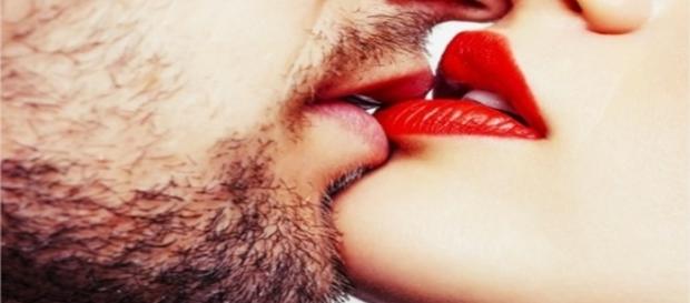 Dicas certeiras para ter o melhor beijo de língua. Dicas certeiras para ter o melhor beijo de língua.