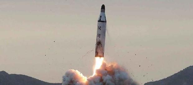 Míssil coreano viajou em direção a Rússia por alguns quilômetros Míssil coreano viajou em direção a Rússia por alguns quilômetros