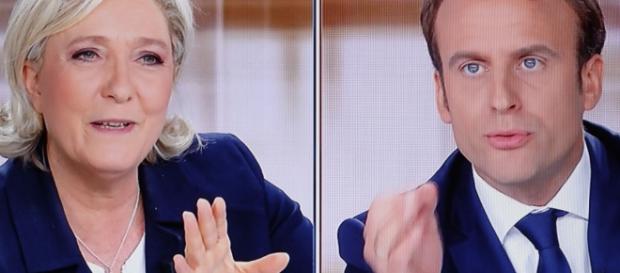 Un débat nouveau dans la 5ième République, marqué par la violence argumentative Un débat nouveau dans la 5ième République, marqué par la violence argumentative