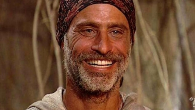 Isola, Raz Degan importanti novit&agrave; lavorative