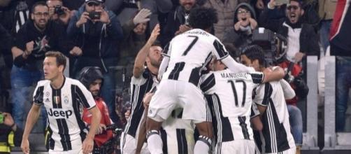 Lichtsteiner esulta per la Juventus | Calcio | Calcio | Sport E ... - sportevai.it