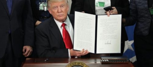 Donald Trump decree calls for 'immediate construction' of Mexico ... - thesun.co.uk