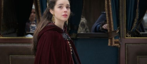 'Reign' season 4 episode 11 follows Mary as she turns to Bothwell for help in keeping her throne. Will she be able to do it? (Photo via - avclub.com)