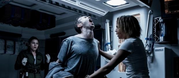 Katherine Waterston Talks Alien: Covenant - comingsoon.net Katherine Waterston Talks Alien: Covenant - comingsoon.net