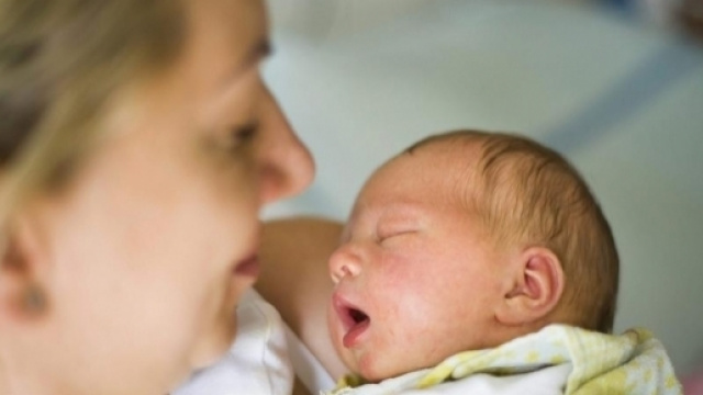 mamma al via. Ecco chi pu&ograve; chiederlo e come (via avvenire.it)