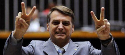 Bolsonaro tem entre 15 milhões e 23 milhões de votos